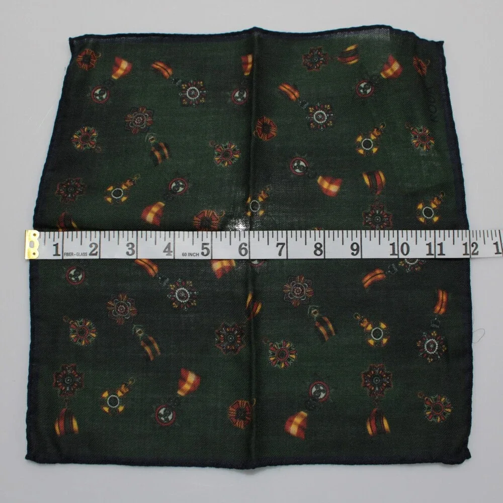 Roda NWT 100% Wool Pocket Square In Green w/ Red, Yellow & Green Medals - Picture 4 of 7